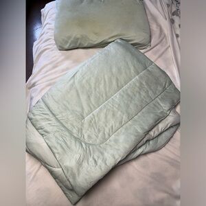 twin heating and cooling comforter